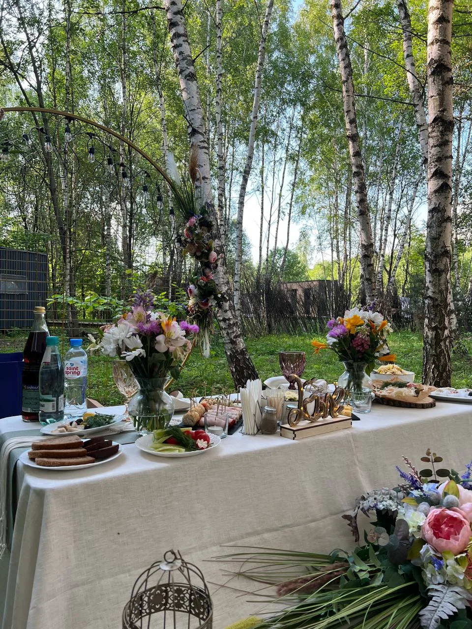 Фуршетная линия с закусками на мероприятии